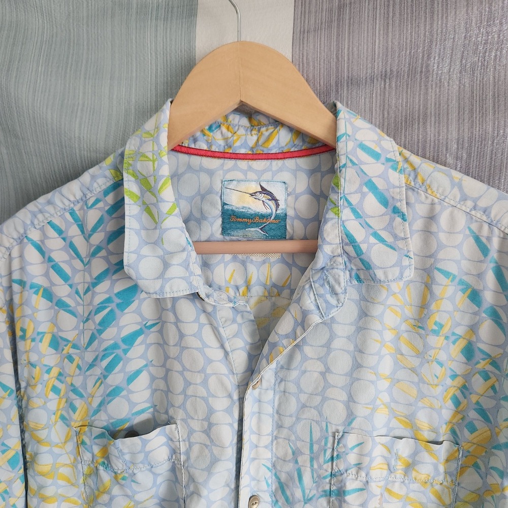 Tommy Bahama Mens XL Island Modern Fit 100% Silk Blue Yellow Geometric Shirt
